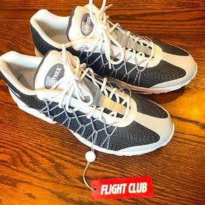 Nike Airmax new condition gray and white